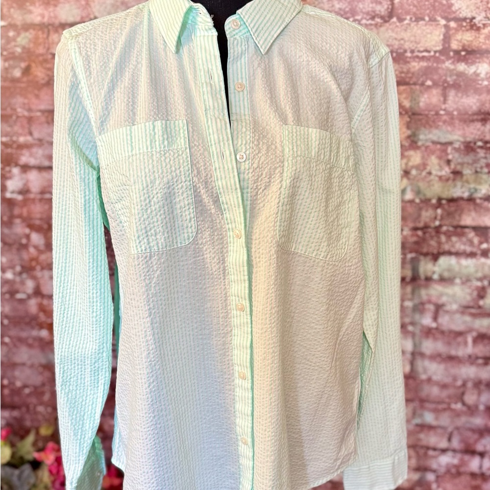 L.L. Bean Mint Green Seersucker Button-Front Blouse
